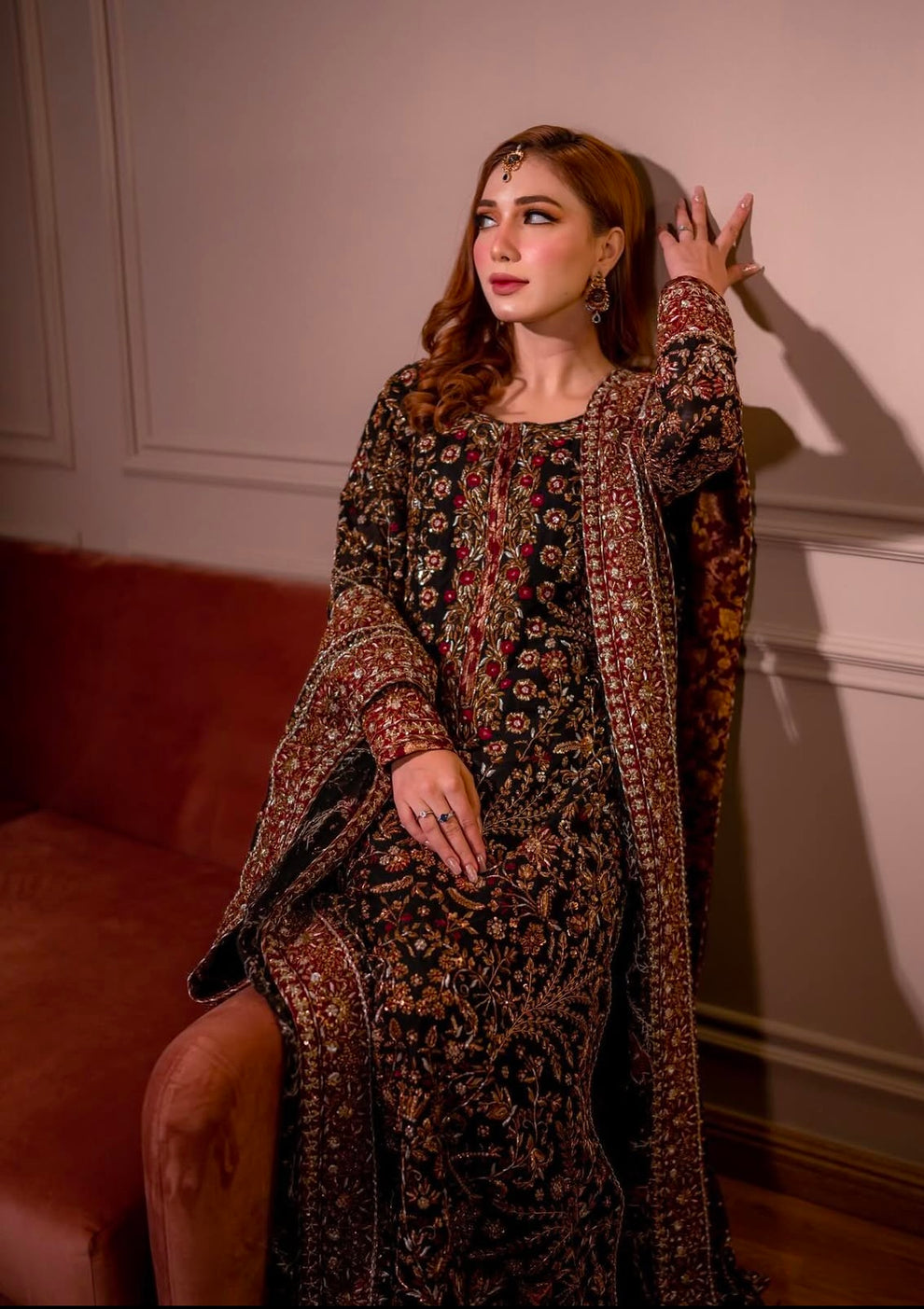 HARIS SHAKEEL - Black Floral