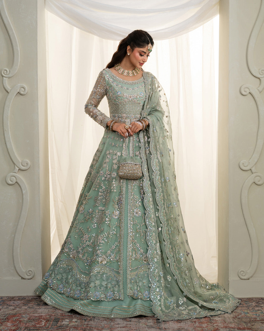 Faiza Saqlain | Selin