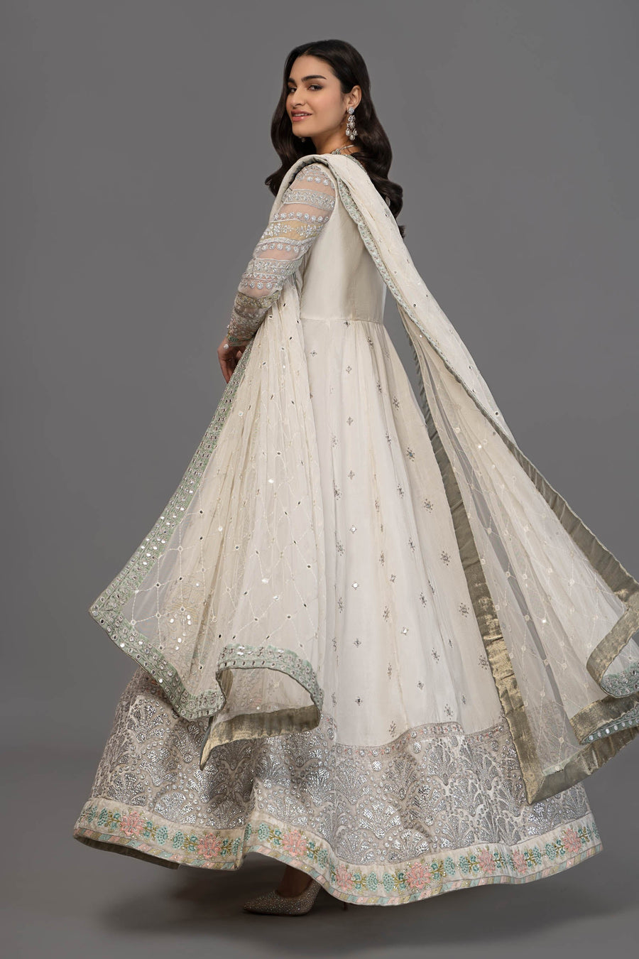 Suit Pearl White and Peach Silver BDS-2502 D2