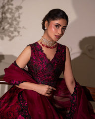 Faiza Saqlain | Havin